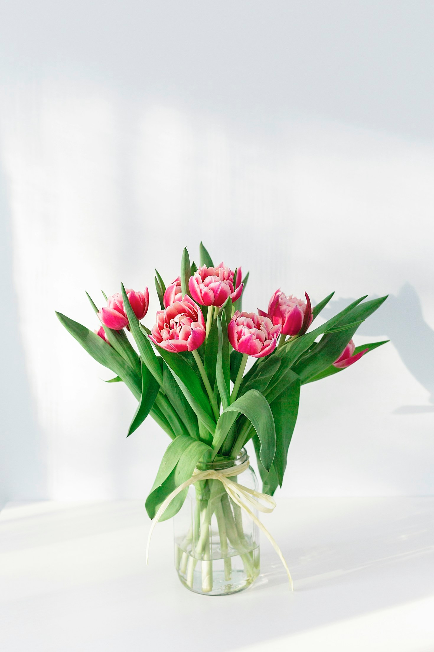 Tendencias actuales en decoración floral minimalista